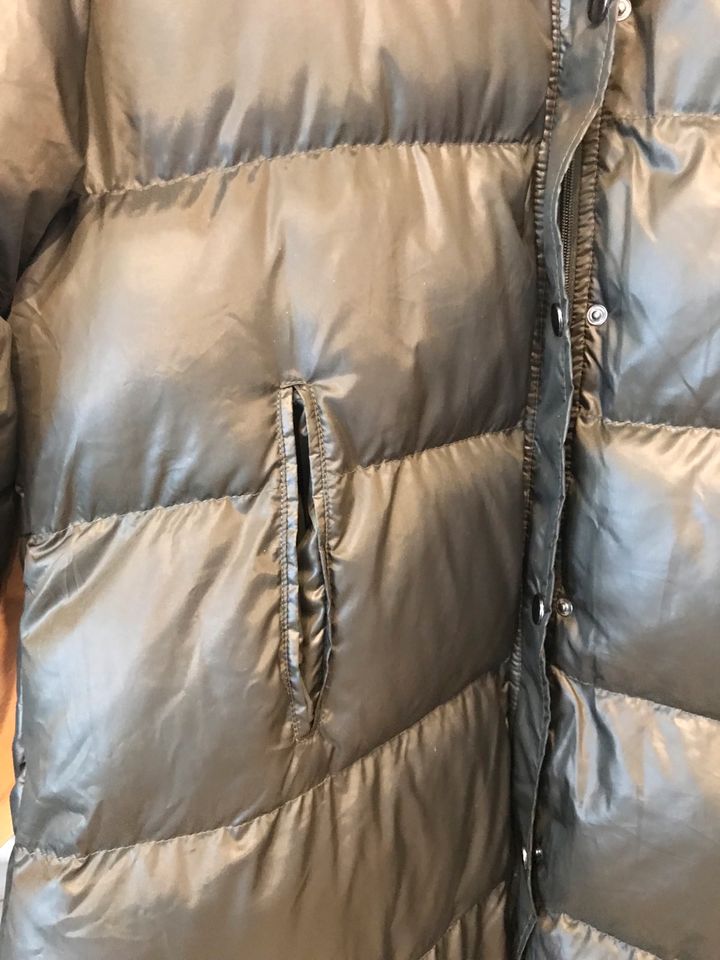 Damen Winterjacke Mantel NEU Größe L Khaki Dunkelgrün in Hainburg