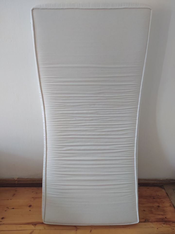 Matratze 200x90 cm in Leipzig