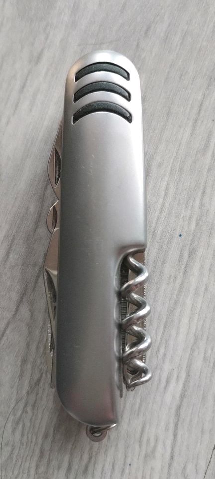 Multifunktions - Taschenmesser Silber in Krefeld