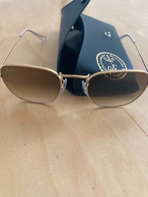 Ray-Ban Sonnenbrille - guter Zustand in Drochtersen