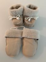Baby Lammfell Schuhe und Handschuhe beige Nordrhein-Westfalen - Velbert Vorschau