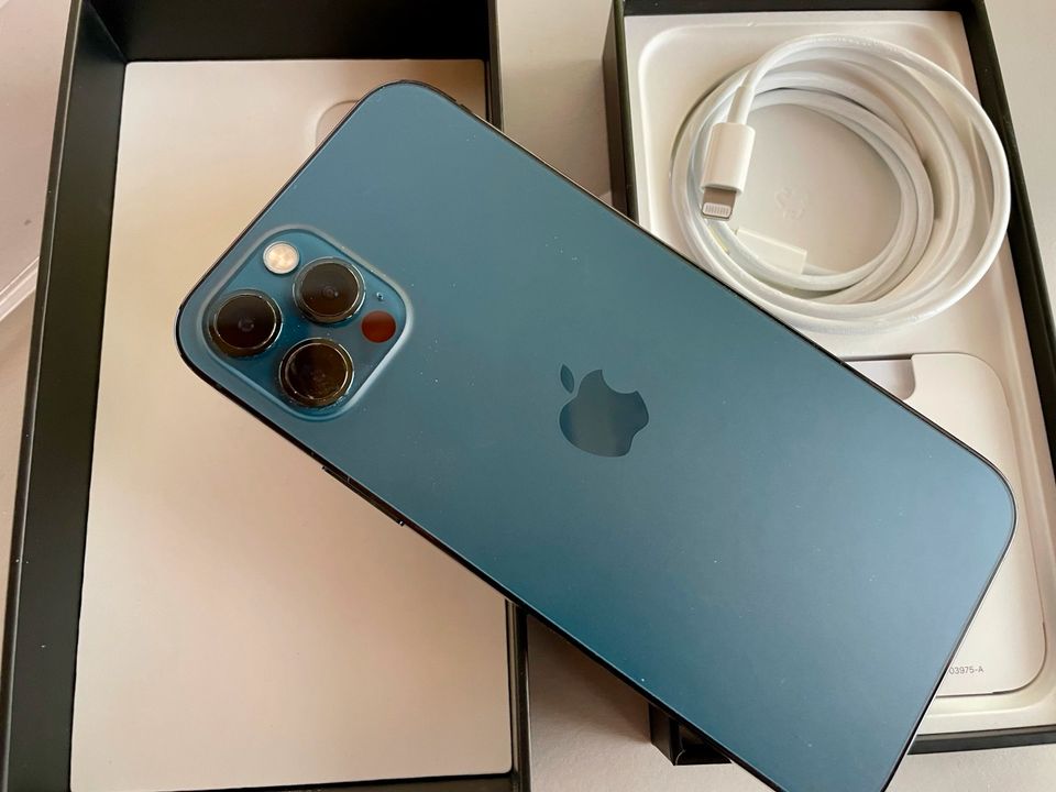 iPhone 12 Pro 512 GB Pacific Blue in Bayreuth