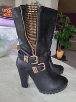 Neue schwarz-goldene Stiefeletten 37 Bayern - Senden Vorschau