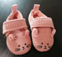 Gestrickte Baby- und Kinderhausschuhe Größe 21/22 Nordrhein-Westfalen - Mönchengladbach Vorschau