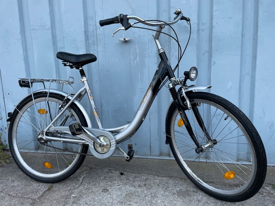 Schickes Aluminium BBF COMFORT 26 Zoll Damen Fahrrad. in Lutherstadt Wittenberg