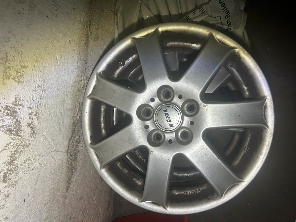 Rial Felgen VAG Modelle 5x112 in Mosbach