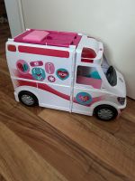 Barbie Krankenwagen mit viel Zubehör Licht und OVP Nordrhein-Westfalen - Velbert Vorschau