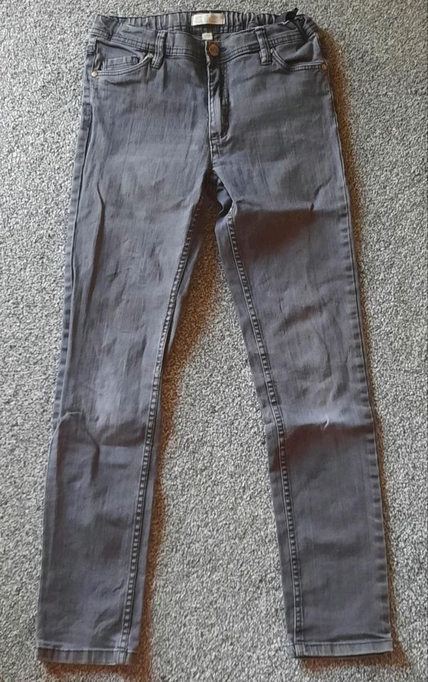 Dunkel graue Jeans Skinnyjeans Größe: 152 in Jena