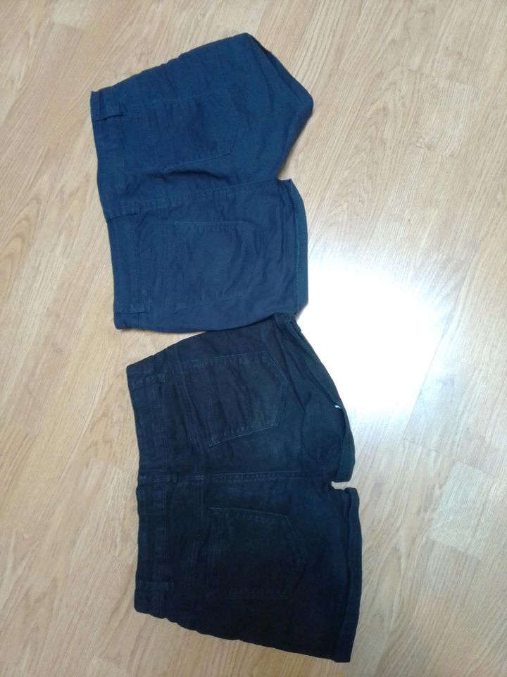 2 Jeans- Shorts, Paket, C&A, Mädchen, 164, blau+schwarz in Leipzig