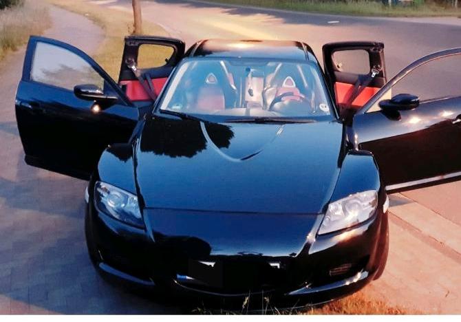 Abbildung des Autos Mazda RX 8 Modell Revolu…