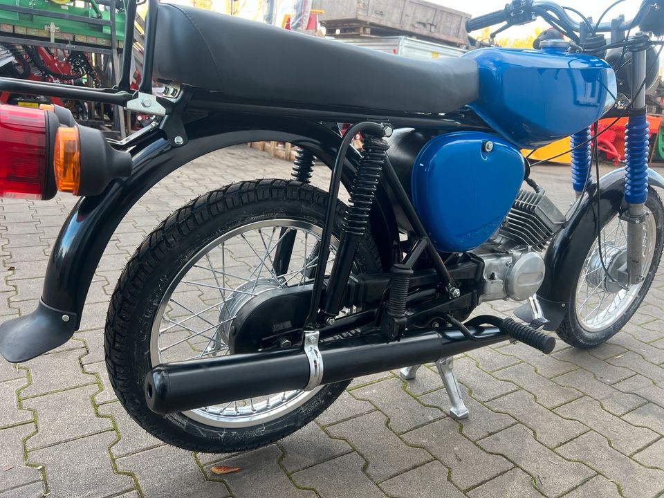 Simson S50B1 S51 Style NEUAUFBAU VAPE 12V 1980 5-Gang Moped in Osterweddingen