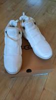 UGG Lakesider Zip puff,NEU,42 Rheinland-Pfalz - Alzey Vorschau