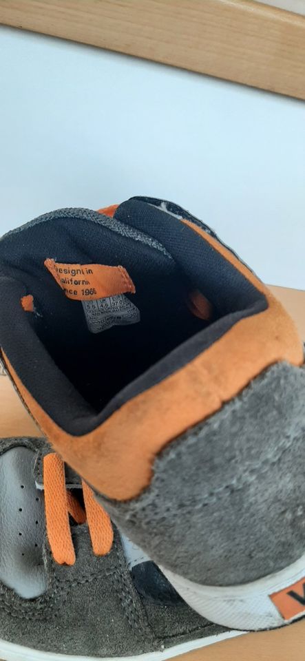 Vans Lederschuhe grau orange schwarz Gr.37 in Düsseldorf