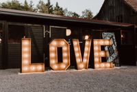 XXL Love leucht Buchstaben beleuchtet Hochzeit vintage  mieten Bayern - Sommerhausen Main Vorschau