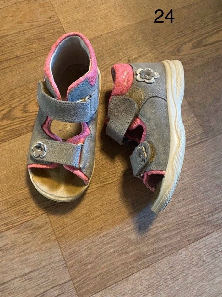 Superfit Sandalen Größe 24 in Döhlau