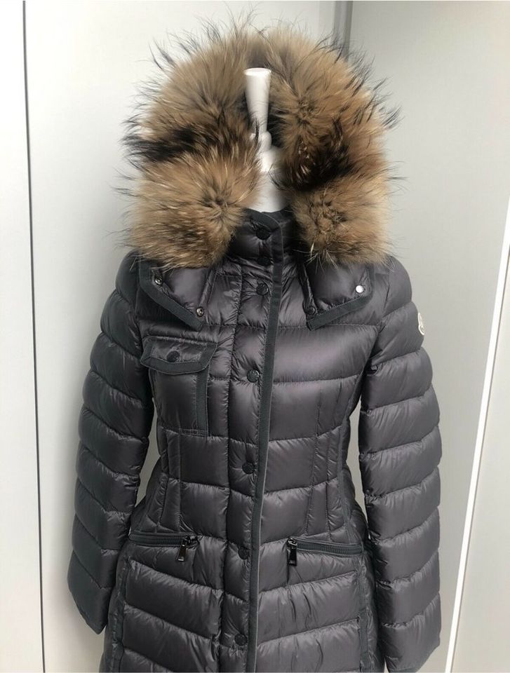 MONCLER” Hermifur Daunenmantel Damen Grau Gr. S/1! Wie NEU!!! in Kr.  München - Grünwald | eBay Kleinanzeigen ist jetzt Kleinanzeigen