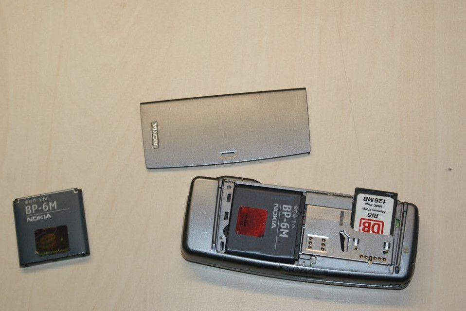 Nokia 6310 mit 2 Ersatzakkus in Barsinghausen