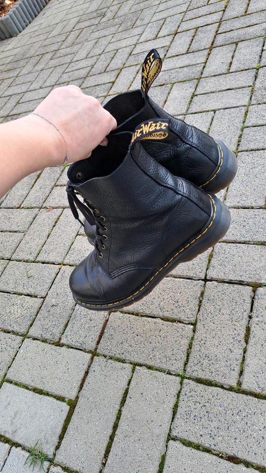 Dr. Martens Stiefel Ambassador 47 schwarz in Hamm