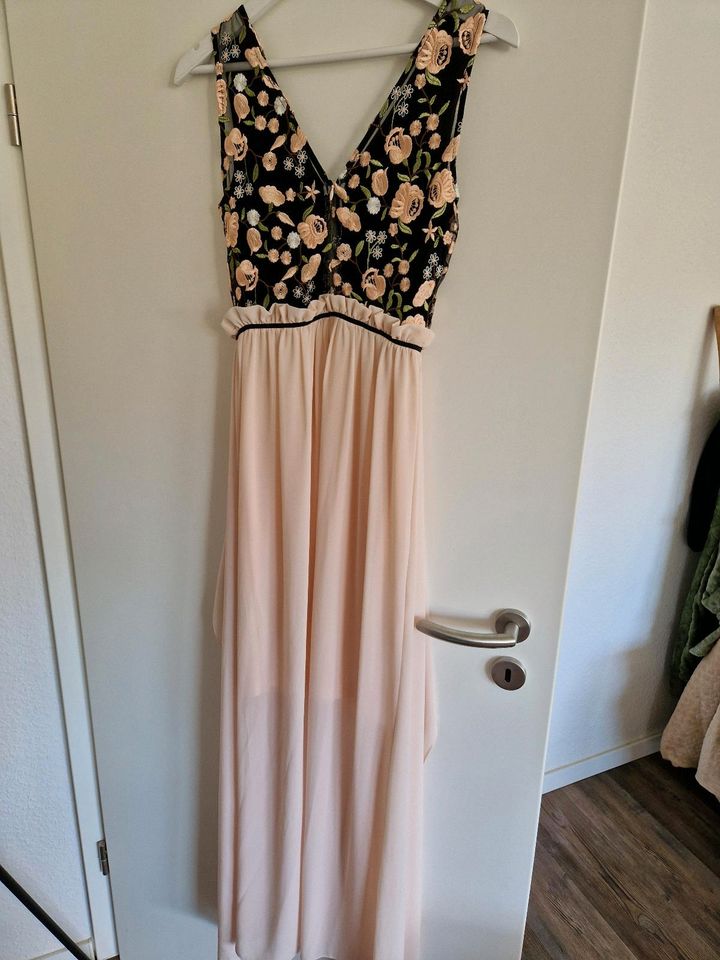 Kleid rosa mit Blumen-Applikation Hochzeit in Leverkusen