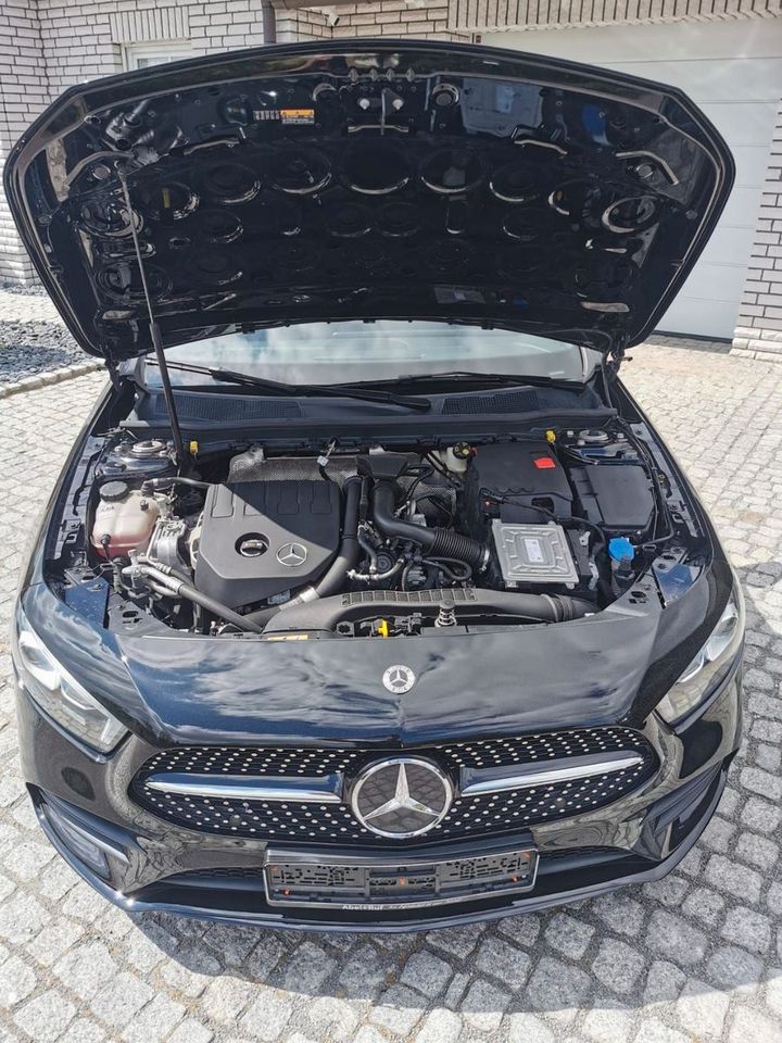 Mercedes-Benz A -Klasse Lim. A 200 AMG - Optik in Wittenberge