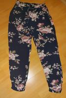 Schöne Stoffhose Blumenmuster Gr. S my Holliys Bayern - Kalchreuth Vorschau