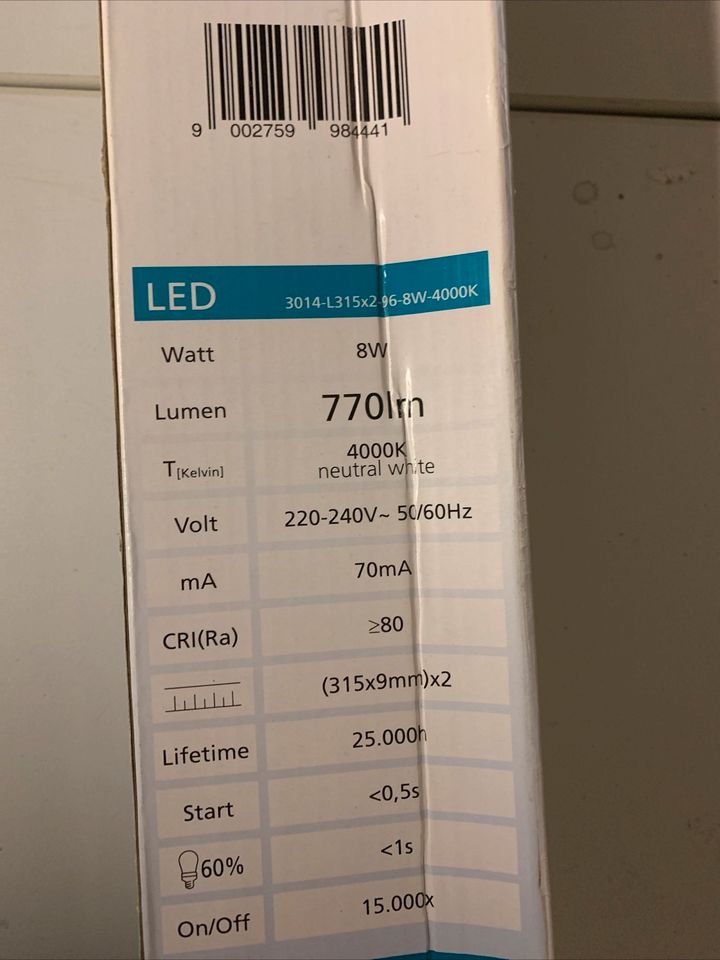 Eglo Badezimmer LED 90cm 8 Watt in Bochum