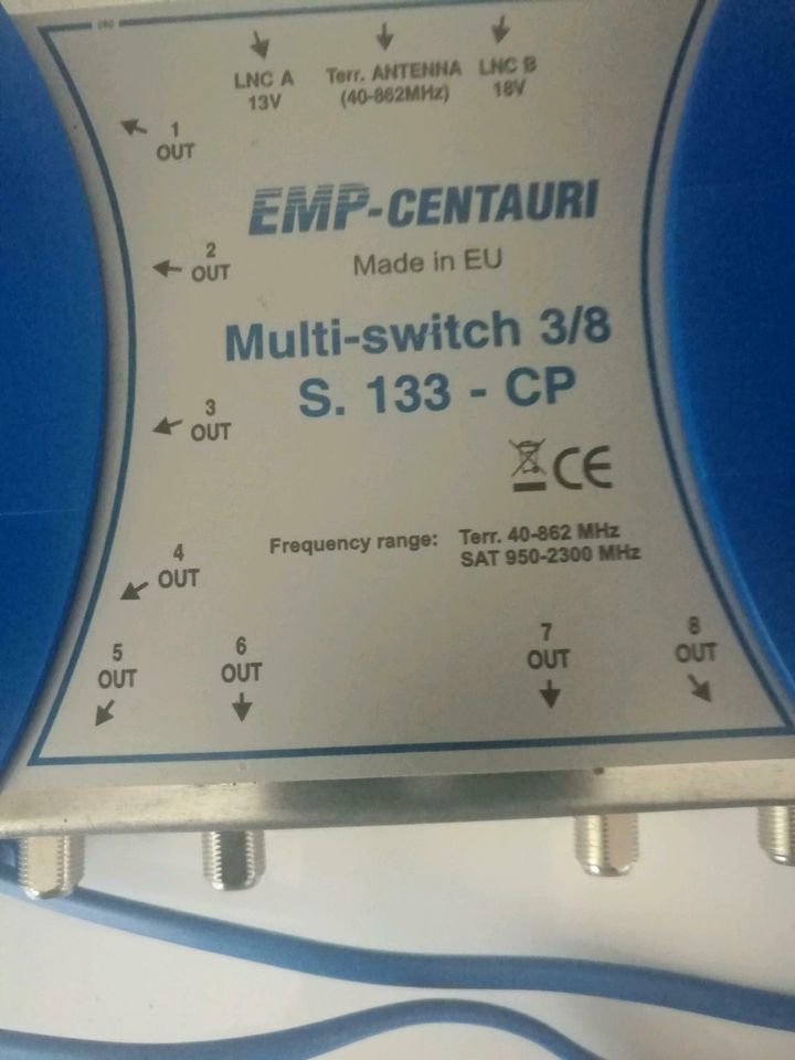 Eine gebrauchte Multi -Switch 3/8 S_133-CP noch wie Neu in Frankfurt am Main