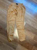Hose gr. 36 Gina Nordrhein-Westfalen - Düren Vorschau