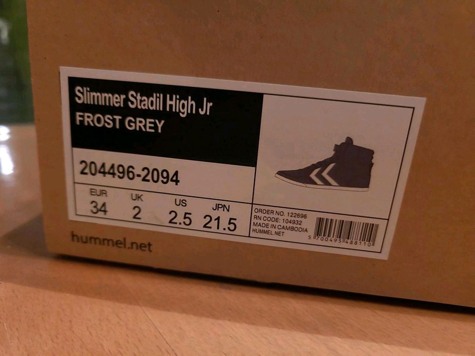 Neu und OVP: Hummel Sneaker high Gr. 34 in Hepberg