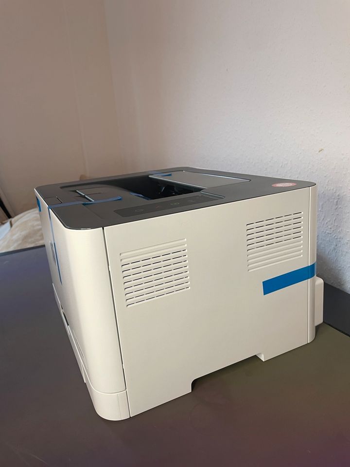 HP color Laser 150nw Drucker in Magdeburg