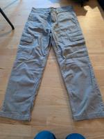 Bershka Jeans Cargo, beige 31 Hessen - Felsberg Vorschau
