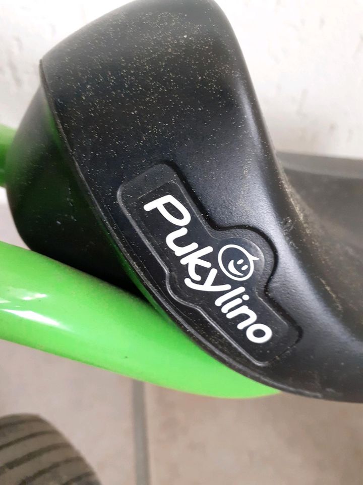 Pukylino Rutschfahrzeug Rutschauto Dreirad Laufrad grün in Dichtelbach