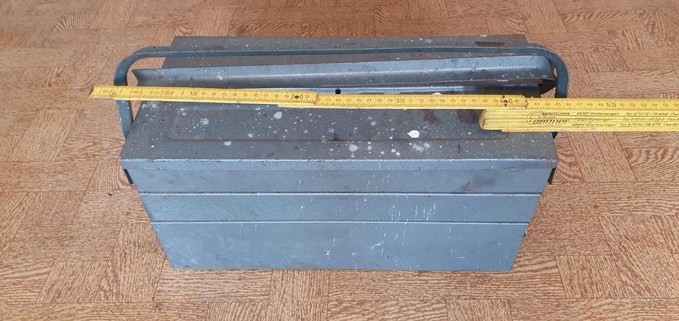 Metall Werkzeugkasten Werkzeugkoffer blau Werkzeug-Kiste leer in Burladingen