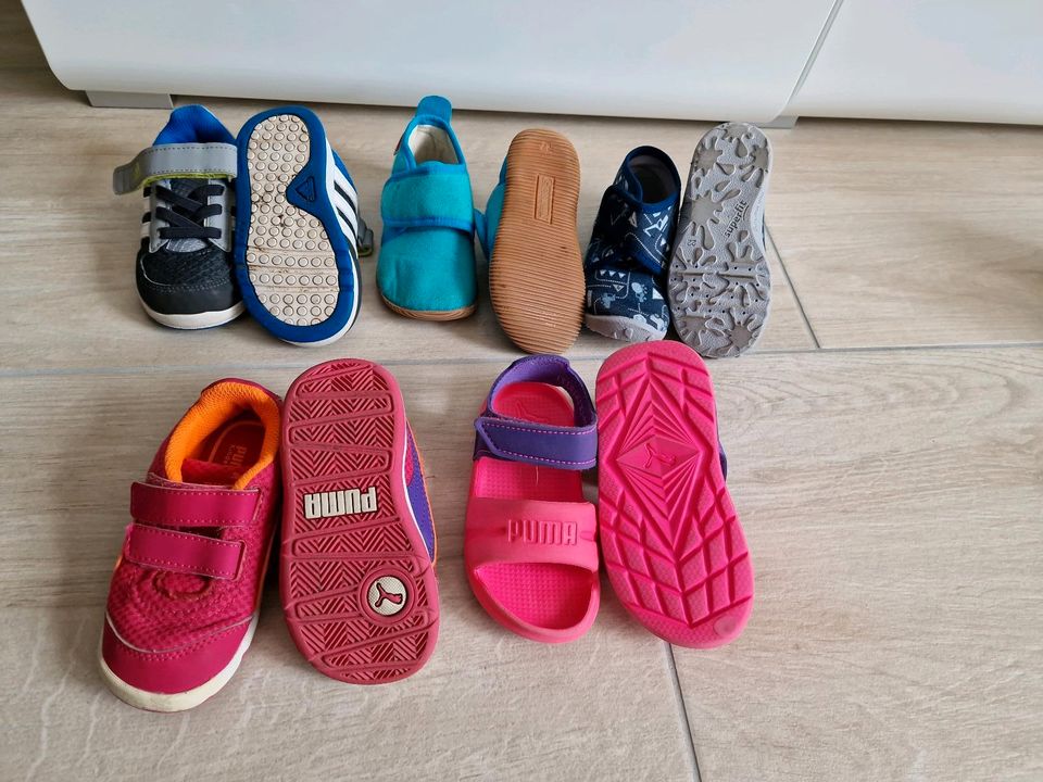 Jungen und Mädchen Schuhe gr 22 in Neukloster