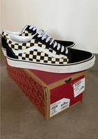 VANS OLD SKOOL 43 black white wie neu Nordrhein-Westfalen - Netphen Vorschau