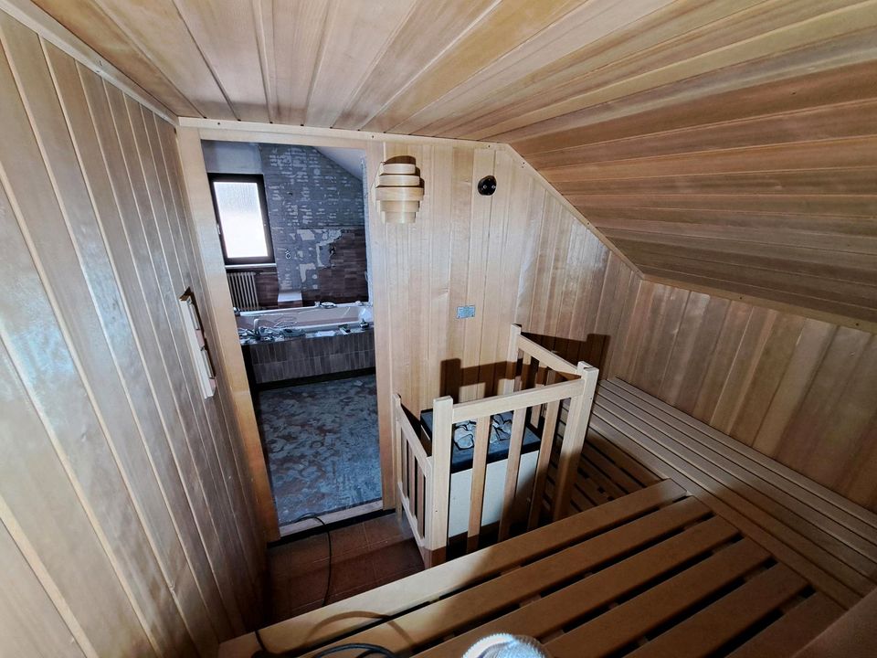 Sauna 2,00m x2,30m mit Schräge in Pfinztal