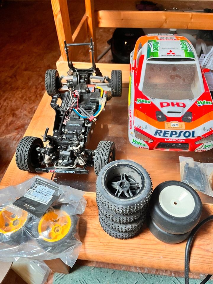 RC Car Special Edition, 2 x ferngesteuertes Auto, Rally Dakar in Bamberg