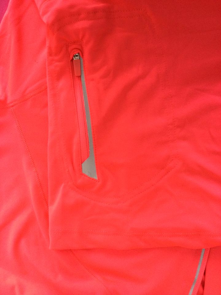 Laufjacke / Sportjacke Ergee in neonrot, Gr. XL - NEU in Schöllkrippen