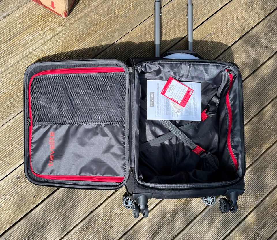 Koffer Boardcase Reise in Hamburg