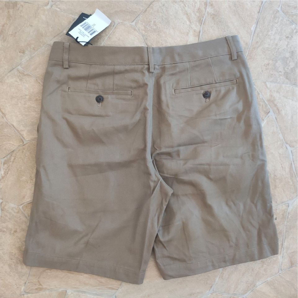 Club Monaco Short W31 M beige neu in Saarbrücken