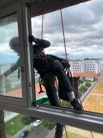 Fensterreinigung mit Seilpositionierung Berlin - Treptow Vorschau