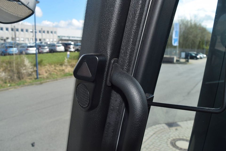 Mercedes-Benz Actros 1845 Stream Space  Retarder Safety Navi in Wenzendorf