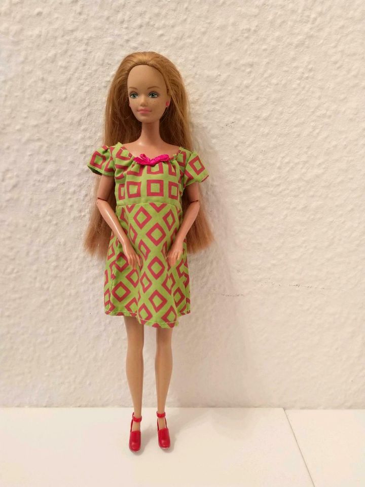 Barbie Anziesachen Klamotten Kleidung Umstandsmode 15 € Stück in Berlin