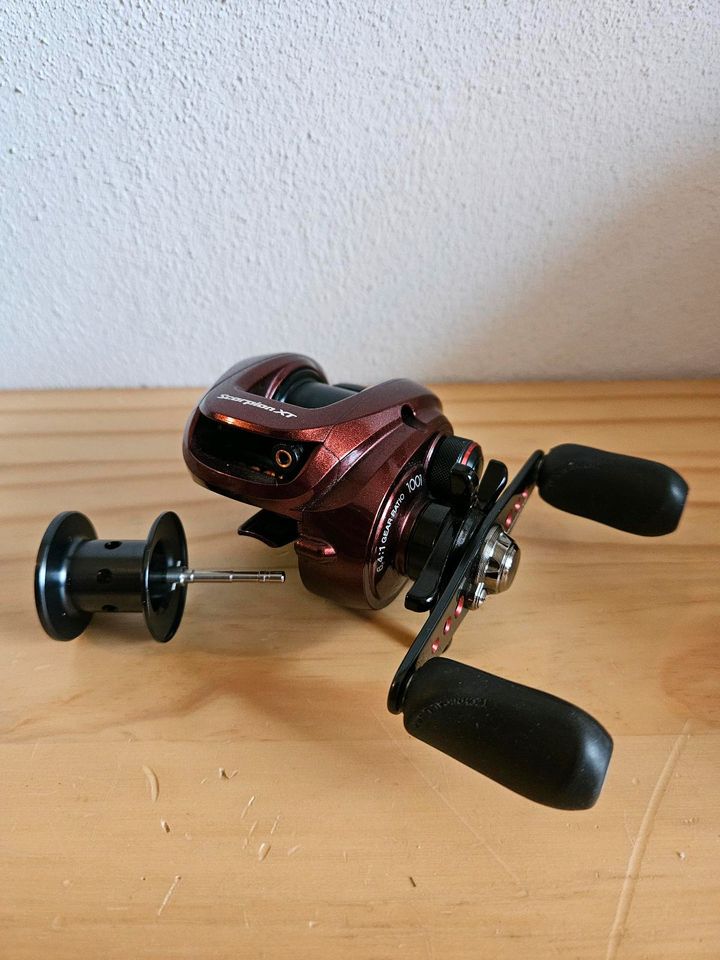 Baitcast Rolle Shimano Scorpion xt 1001 +Ersatzspuhle in Chemnitz