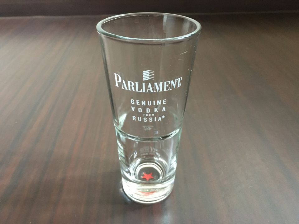 Parliament Genuine vodka from russia Vodka Shot Glas Cocktailglas in Dresden