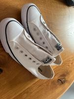 Sneaker Converse weiß Gr. 39,5 Niedersachsen - Nordenham Vorschau