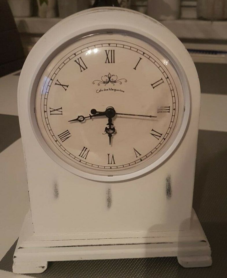 Standuhr Kaminuhr shabby nur noch die graue da in Cottbus