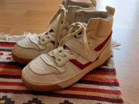 ZARA Schuhe Turnschuhe Sneaker 34 weiß Mecklenburg-Vorpommern - Neubrandenburg Vorschau