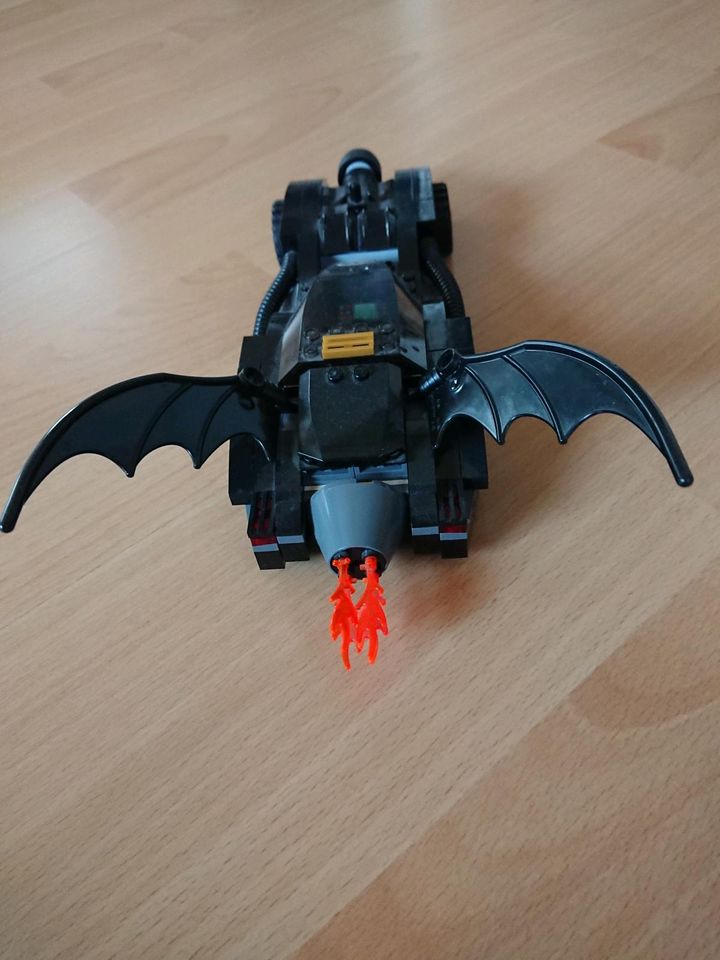 Batmobil Lego mit Batman komplett in Landau a d Isar