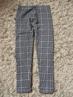 Leggings angeraut Gr 146 152 gemustert grau Hose Niedersachsen - Varel Vorschau